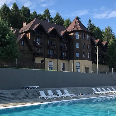 під лісом Pid Lisom فندق Skhidnytsia