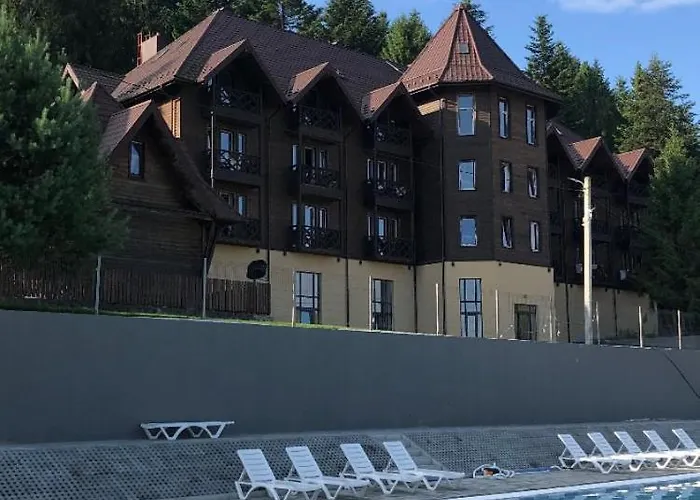під лісом Pid Lisom Otel Skhidnytsia