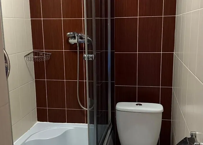 Otel під лісом Pid Lisom